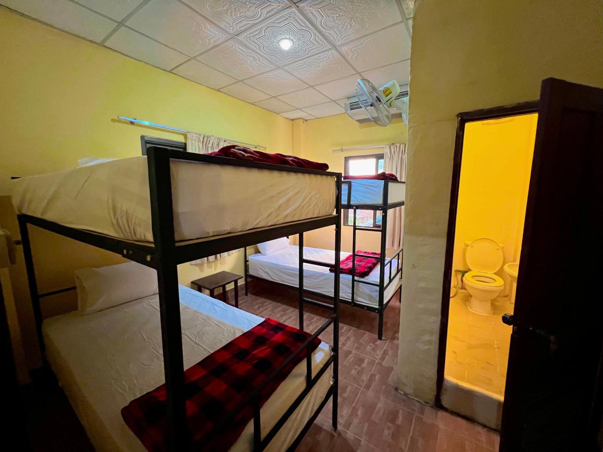 Easy Go Backpacker Hostel Ванг Виенг Екстериор снимка