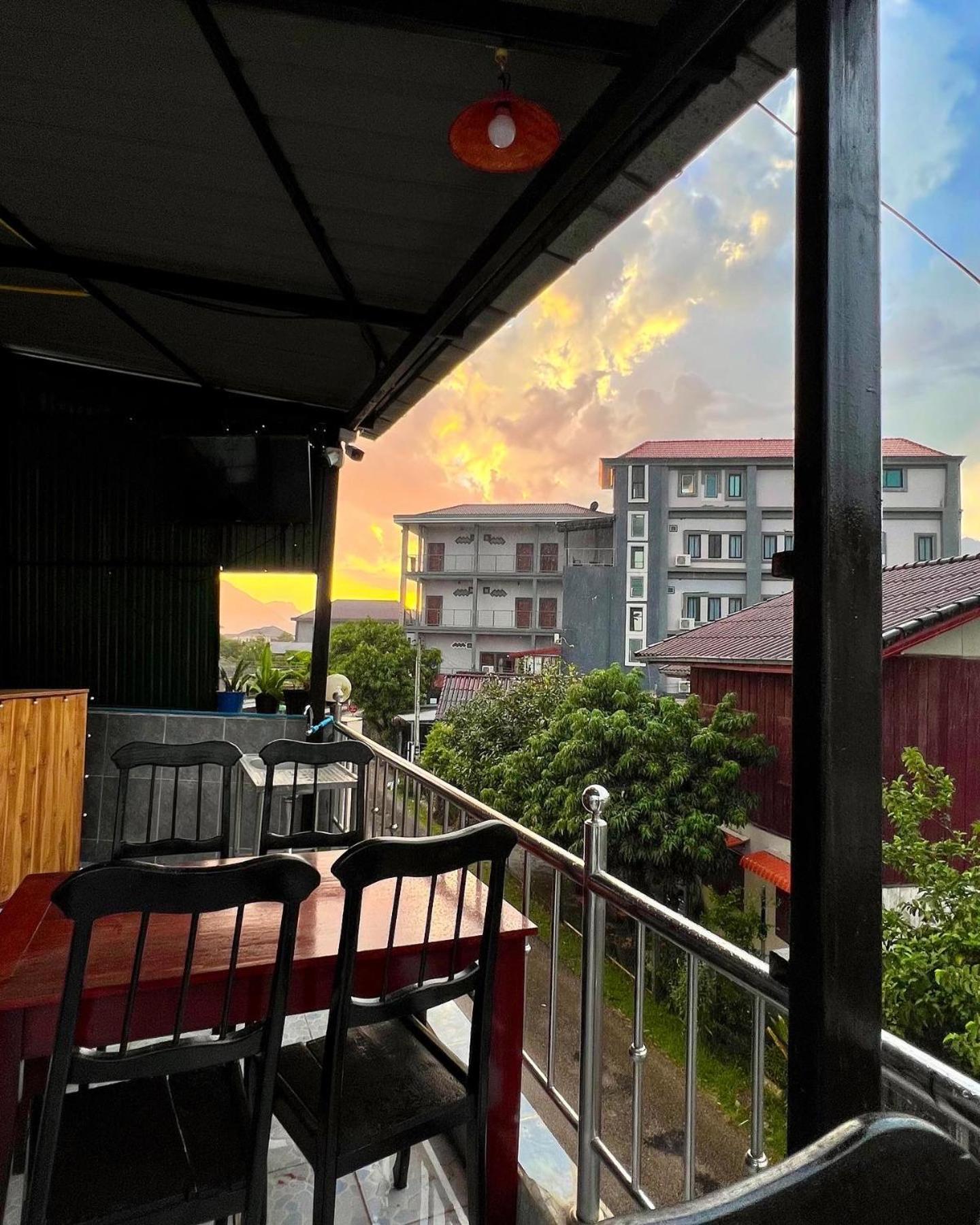 Easy Go Backpacker Hostel Ванг Виенг Екстериор снимка